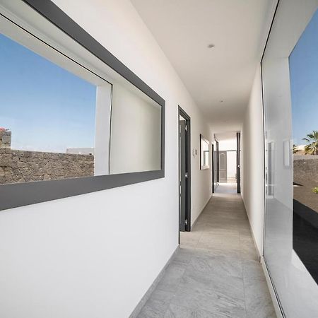 Valhalla Villa Playa Blanca  Exterior photo